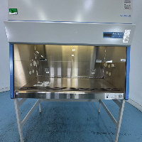 Thermo Scientific 1300 Series A2 6' Biosafety Cabinet image 3
